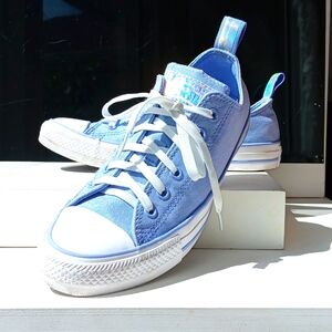 Converse Blue and White Sneakers Classic Low-Top Design Size 8